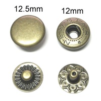 工廠直接供應 12.5MM 彈簧押扣, 服裝五金配件, 按扣, 材質分為銅 鐵 不銹鋼304 材質皆有