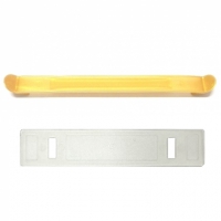 紙箱提把 ; 廣泛運用於箱包袋類, 戶外用品, 禮品印刷, 電器遊戲等行業, 主要是透過紙箱提把及墊片相互扣緊於物件上面或者透過鉚合金台將紙箱提把固定住。